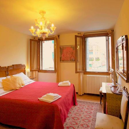 Bed and Breakfast 3749 Pontechiodo Venecia Exterior foto