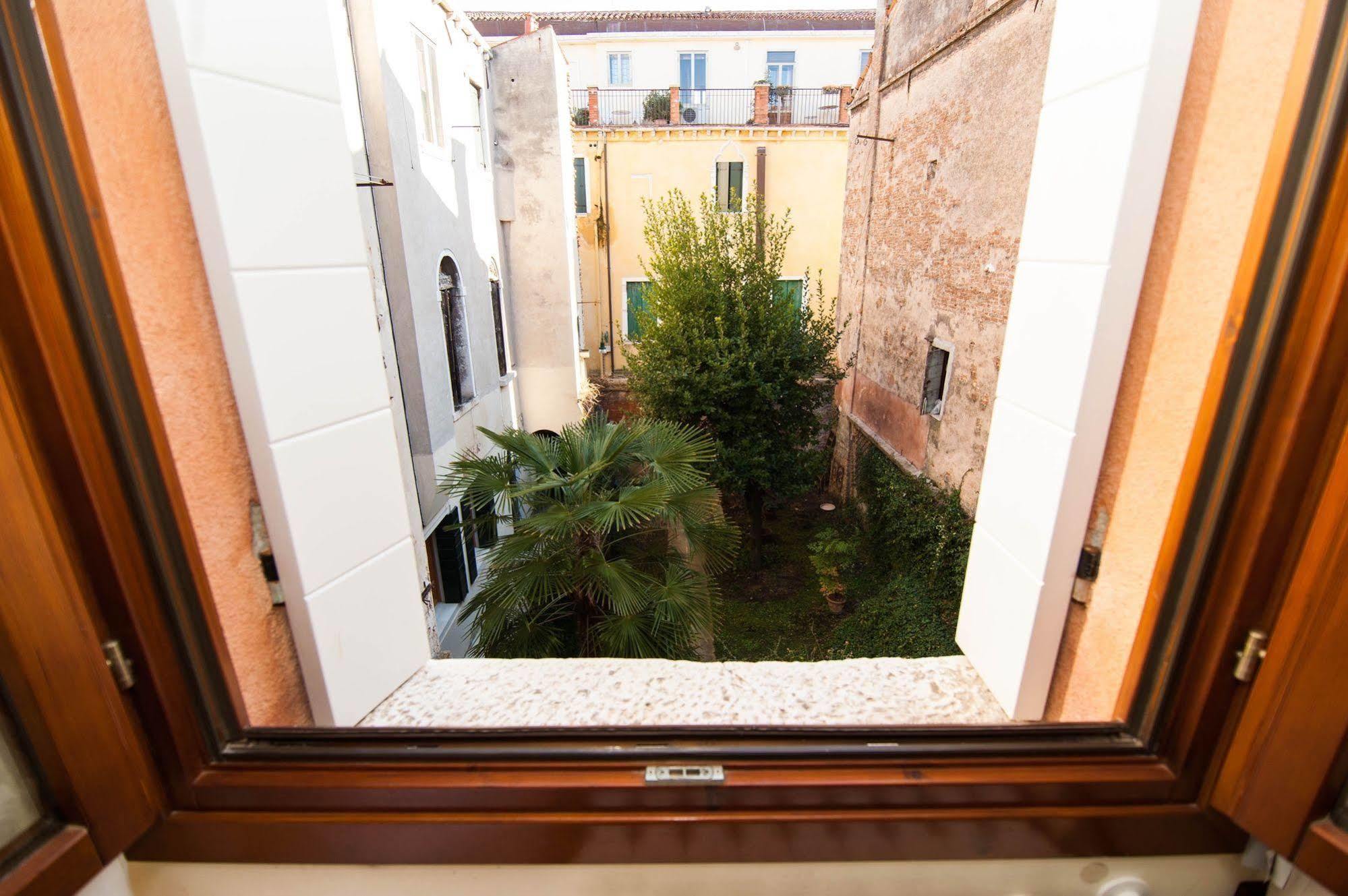 Bed and Breakfast 3749 Pontechiodo Venecia Exterior foto