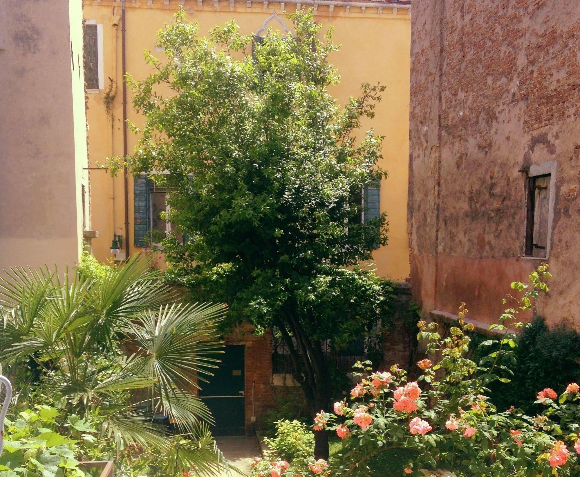 Bed and Breakfast 3749 Pontechiodo Venecia Exterior foto