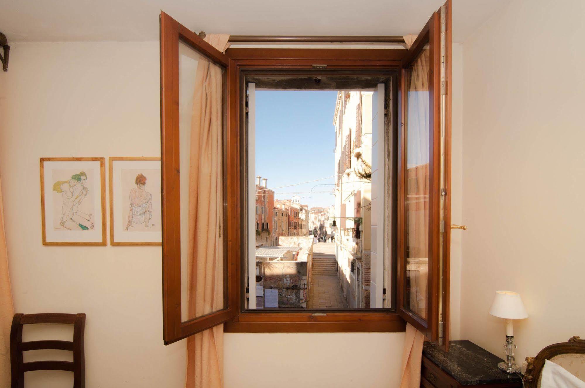 Bed and Breakfast 3749 Pontechiodo Venecia Exterior foto
